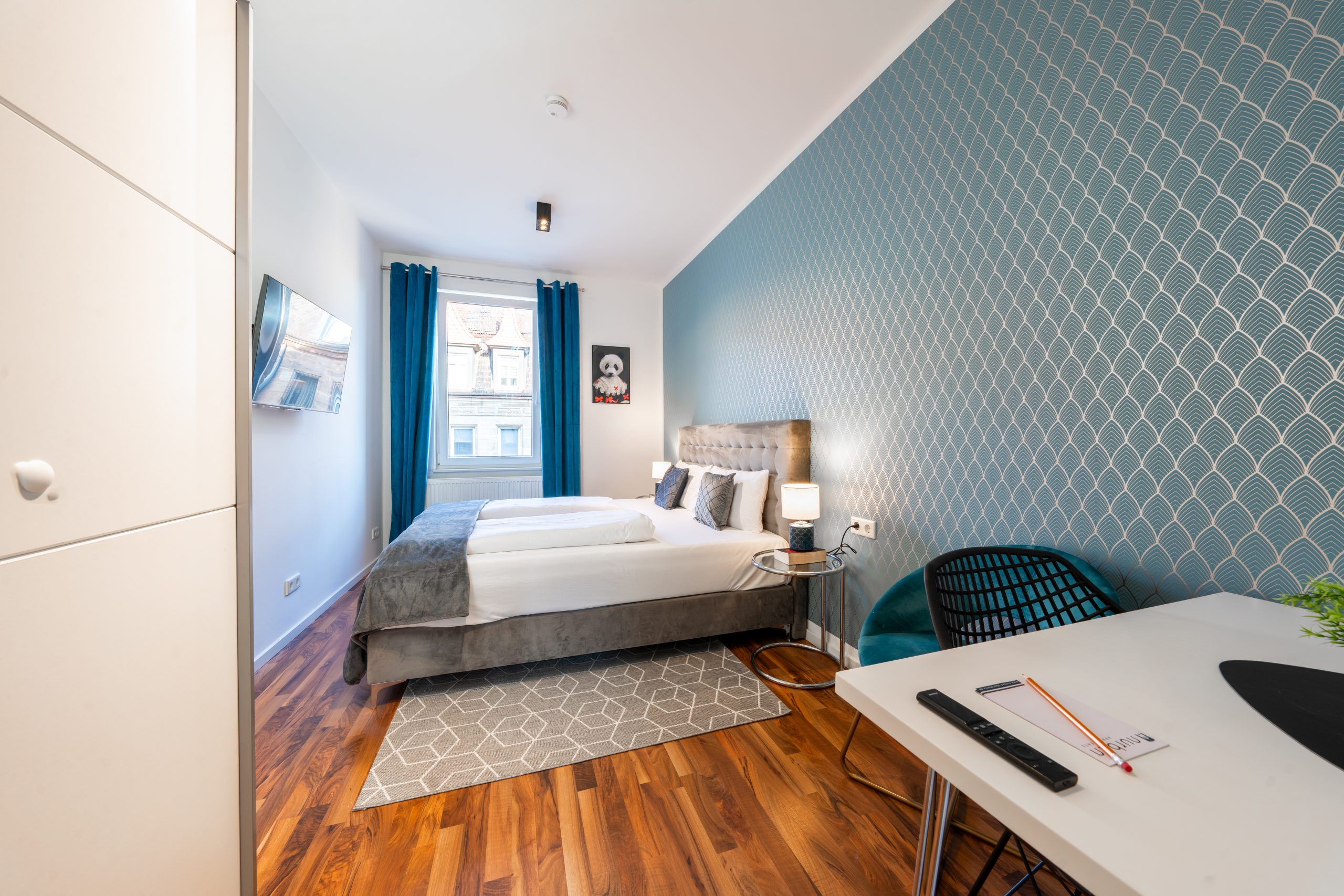 City-Deluxe Suite Apartment (2)